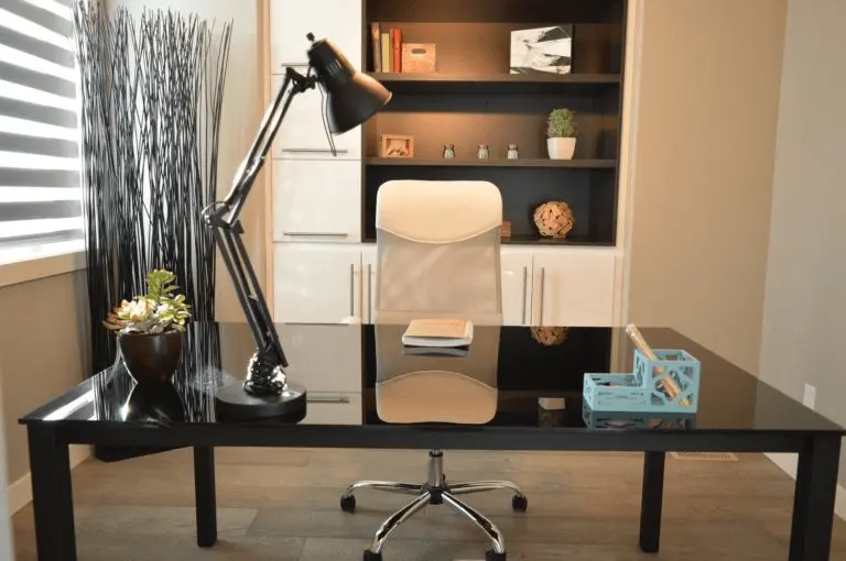 Maintain a Clutter-Free Office Space, London